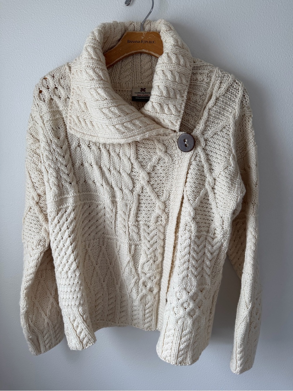 Carraigdonn Cream Cable Knit Button-Front Women’s Sweater from Ireland - Picture 4 of 7